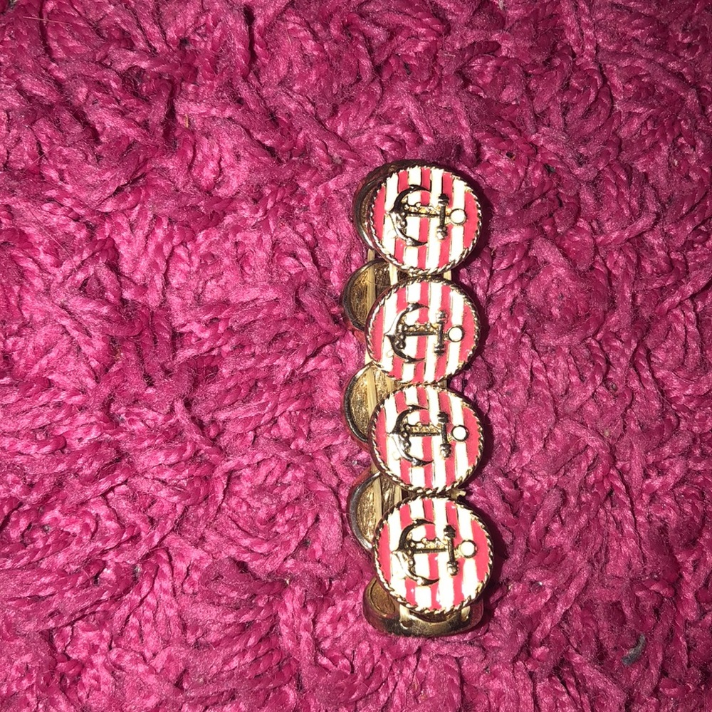 Anchor bracelet